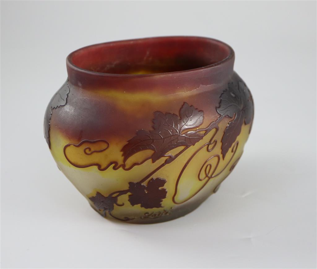 A Gallé cameo glass oval vase, c. 1900-1910, 15.5cm wide, 11.3cm high